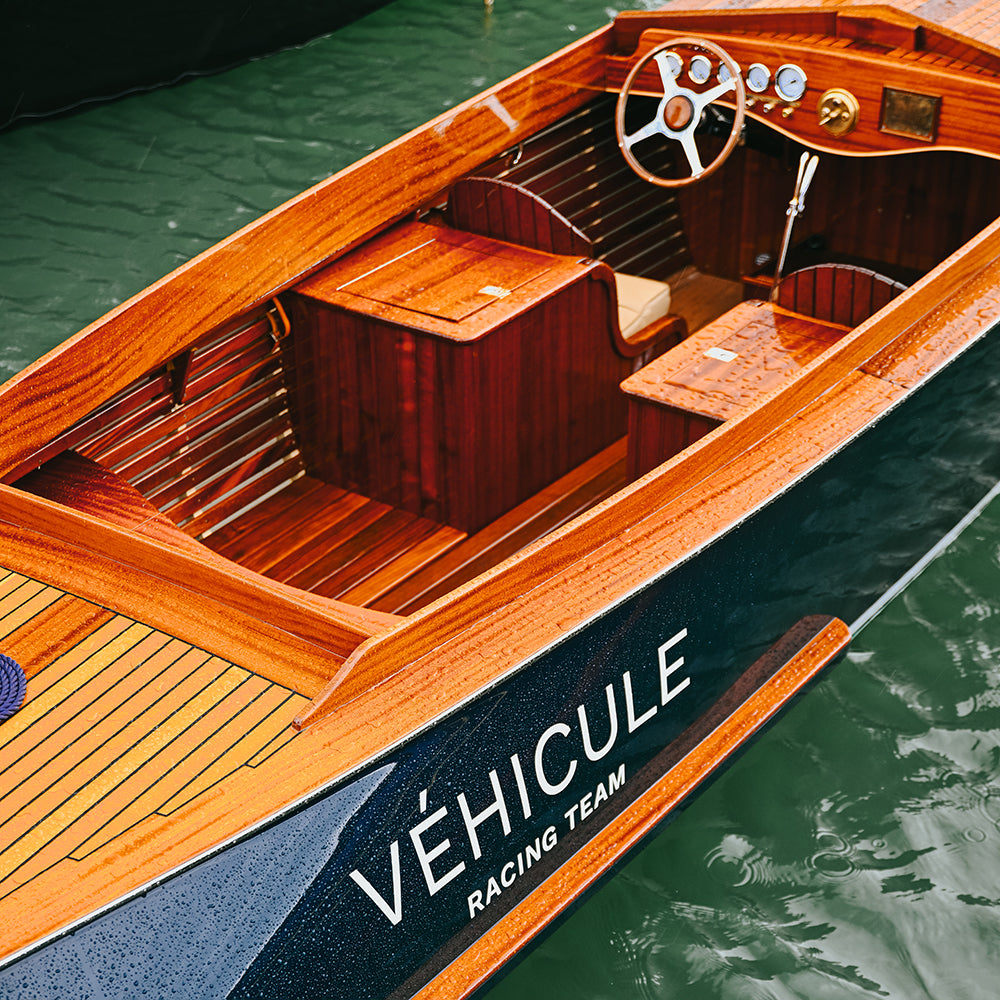 VÉHICULE CLASSIC BOAT