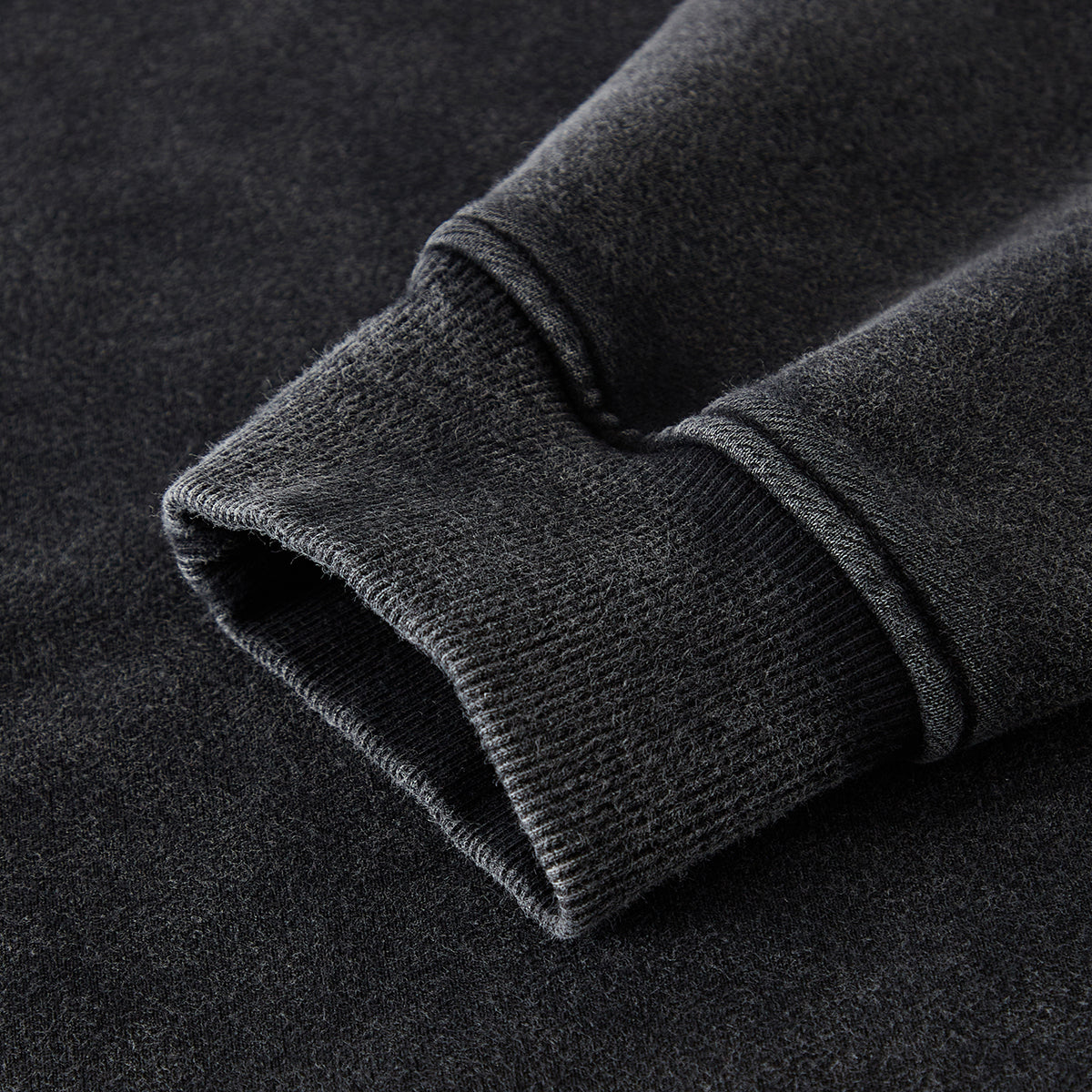 BENIHANA GRAND PRIX HEAVYWEIGHT FADED SWEATER