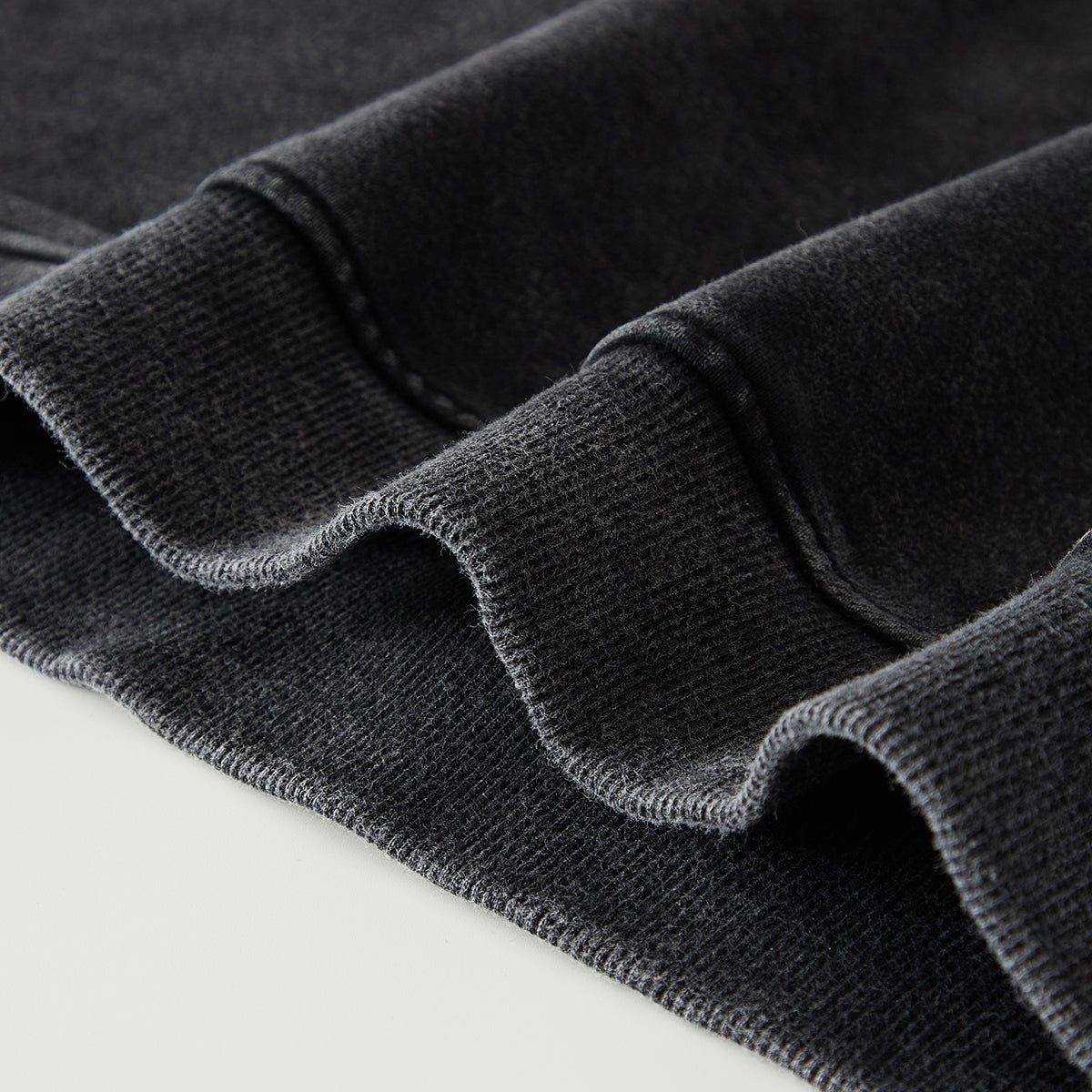 BENIHANA GRAND PRIX HEAVYWEIGHT FADED SWEATER