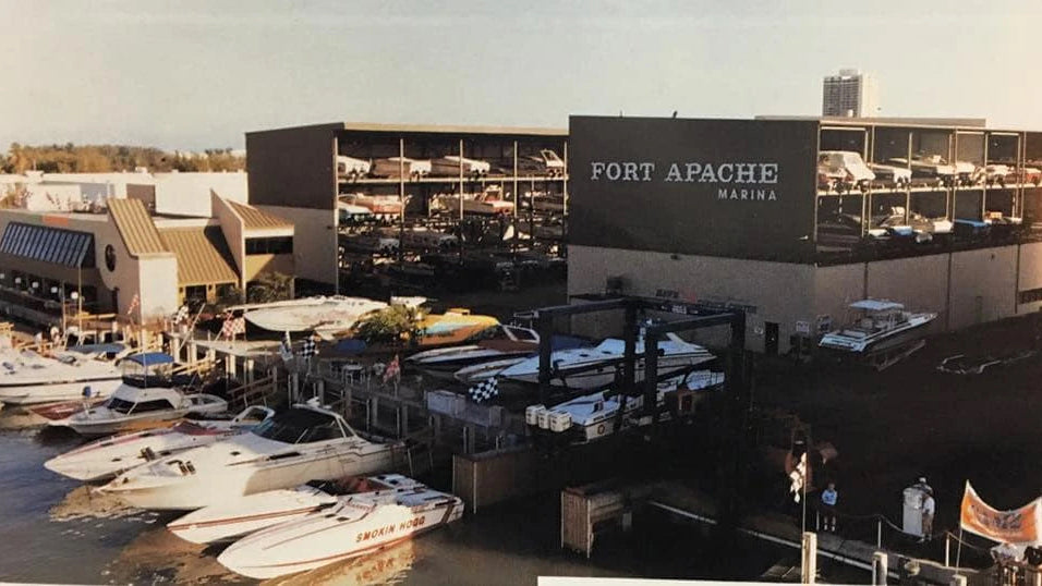 VÉHICULE Presents: Fort Apache Marina