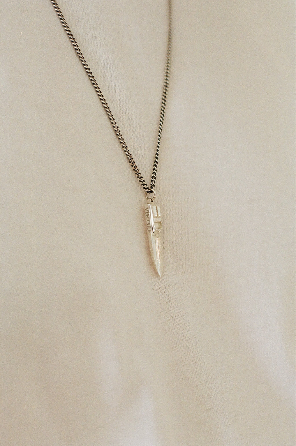 VÉHICULE OFFSHORE NECKLACE
