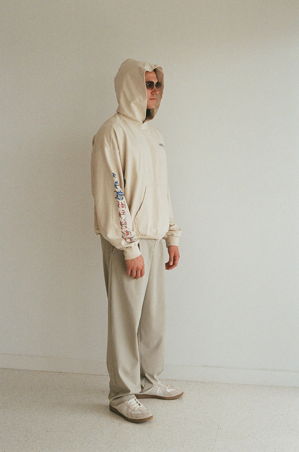 250 HOODIE