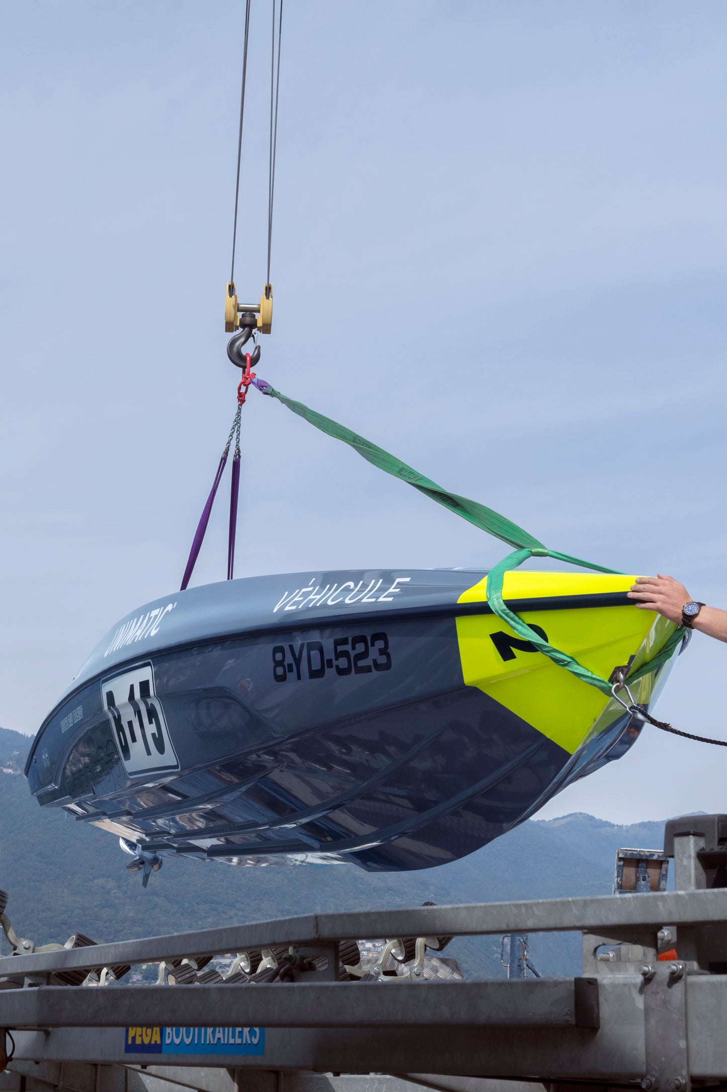 VÉHICULE RACING TEAM WORLD CHAMPION BOAT