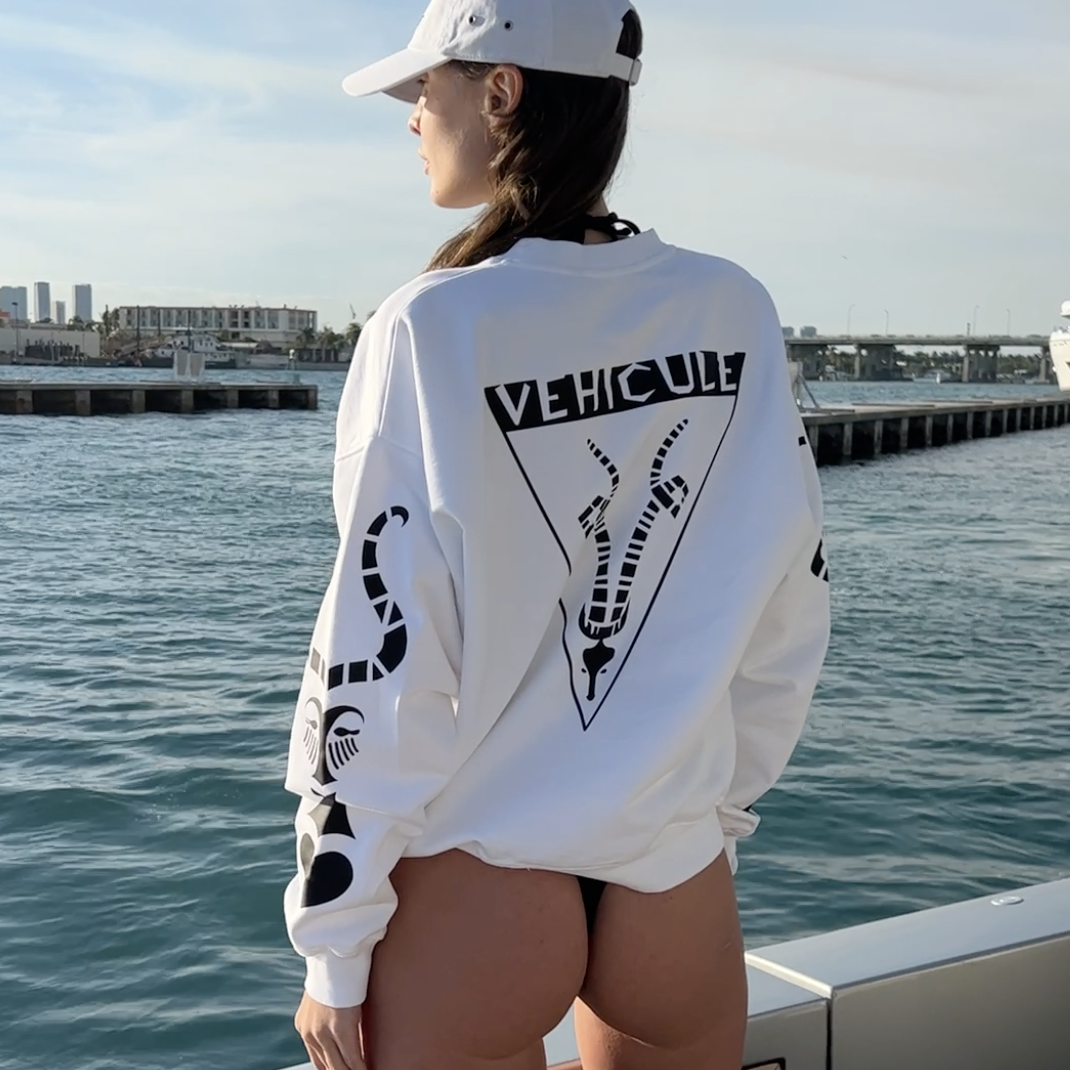 BETTY COOK WORLD CHAMPION MERCH SWEATER V HICULE